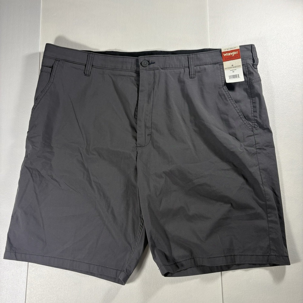 Wrangler All Terrain Gear Utility Performance Shorts Men's Gray Stretch Size 42